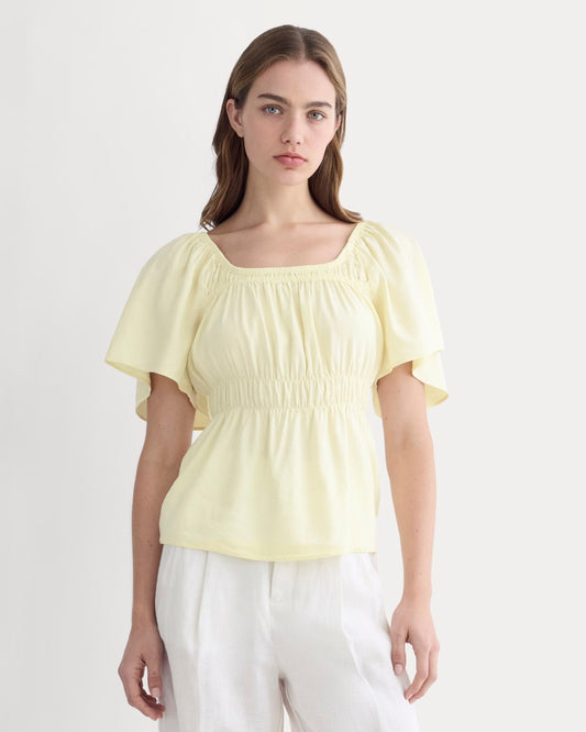 The Flutter-Sleeve Top in Stretch Linen | Light Yellow
